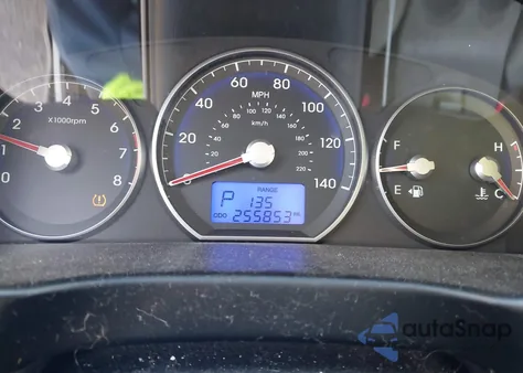 2010 Hyundai Santa Fe Gls z USA, uszkodzony, nr VIN 5NMSG3AB9AH352906